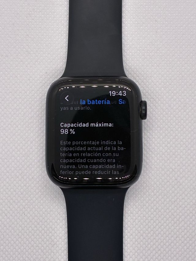 98% - Impecable Apple Watch SE 2 44mm CELL