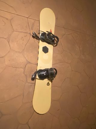 Tabla de Snowboard con Fijaciones