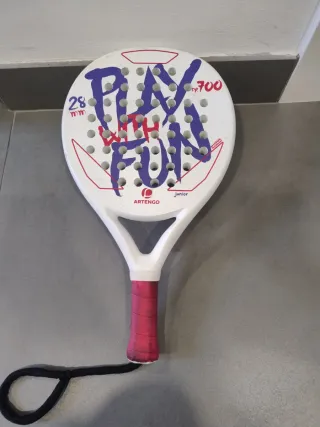 Pala pádel infantil Artengo 700 28 mm. SIN ENVIO