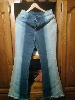 Vaqueros acampanados degradado