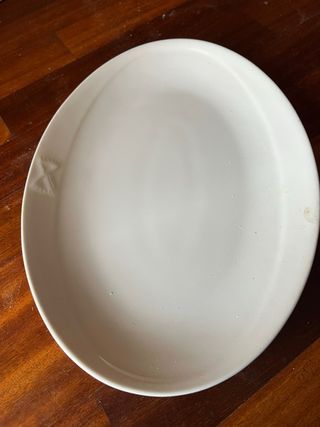 Piatto ovale in ceramica bianco