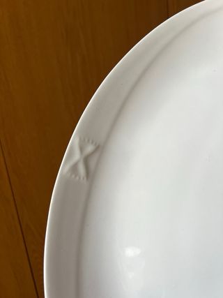 Piatto ovale in ceramica bianco