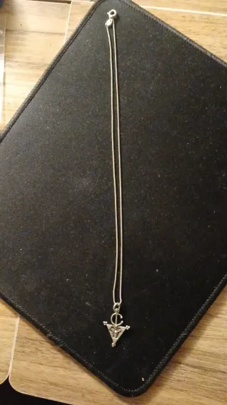 Collar de plata con colgante