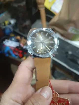 Reloj Cauny Caballero Marrón y Dorado