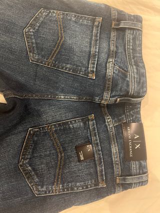 Pantalón vaquero Armani Exchange Talla 14/16. foto