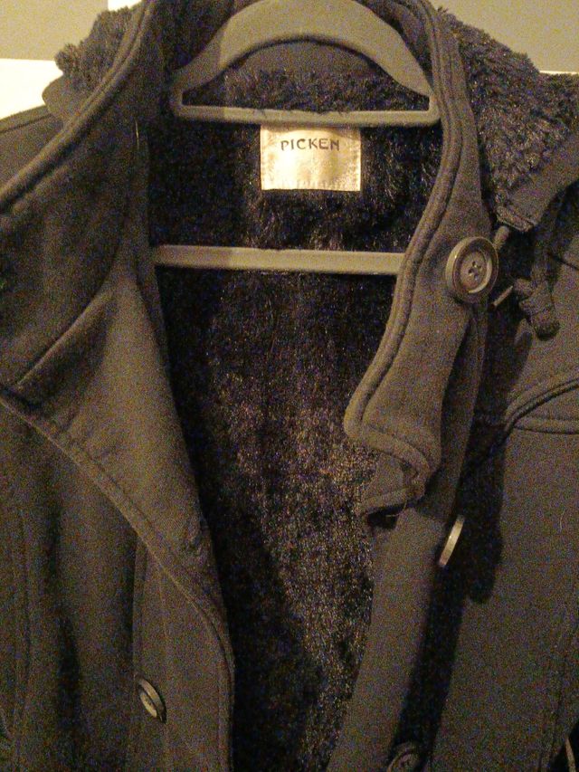 Chaqueta abrigo negra con capucha