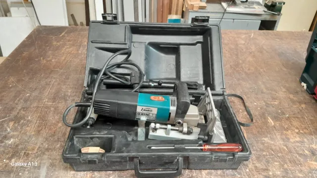 Engalletadora Virutex O 81N