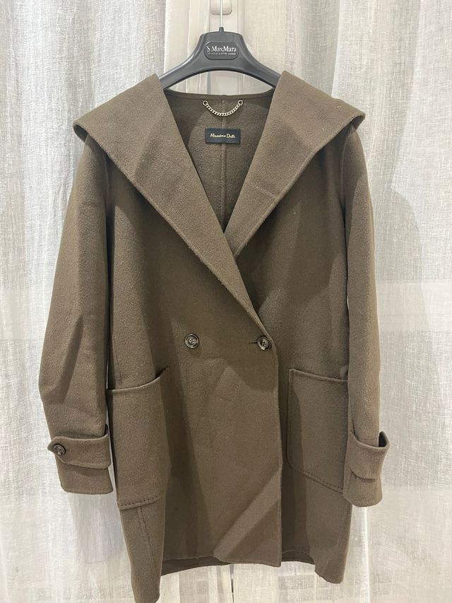 Abrigo Massimo Dutti con capucha