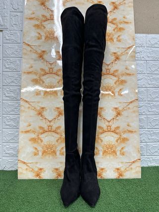 Stivali alti neri