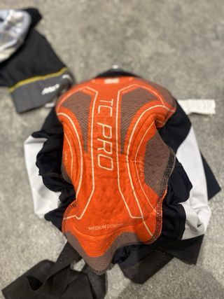 Conjunto ciclismo sportful bahrein Mérida XL