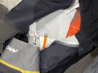 Conjunto ciclismo sportful bahrein Mérida XL