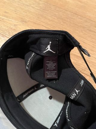 Cappellino Jordan Nero e Grigio