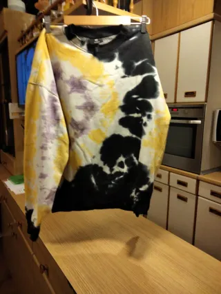 Sudadera Tie-Dye Multicolor overzise.54 de hombros