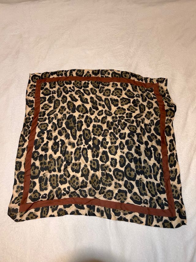 Pañuelo Zara 65x65cm Animal Print