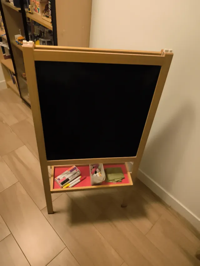 Pizarra infantil Ikea