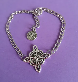 Pulsera Nudo de Bruja y San Benito