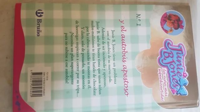 Junie B. Jones y el autobús apestoso (Spanish E...