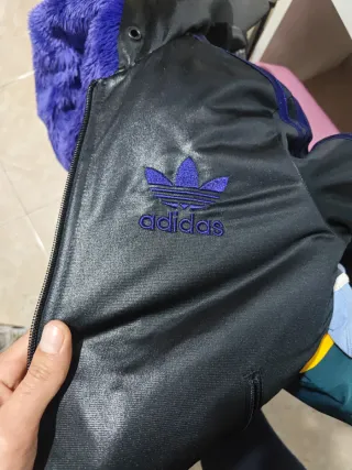 Chaqueta Adidas originals CHILE62 pelo morado