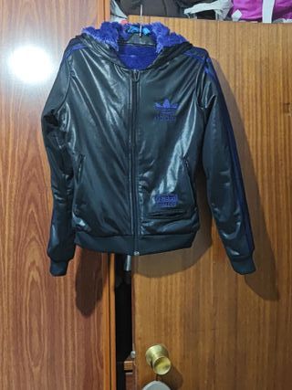 Chaqueta Adidas originals CHILE62 pelo morado