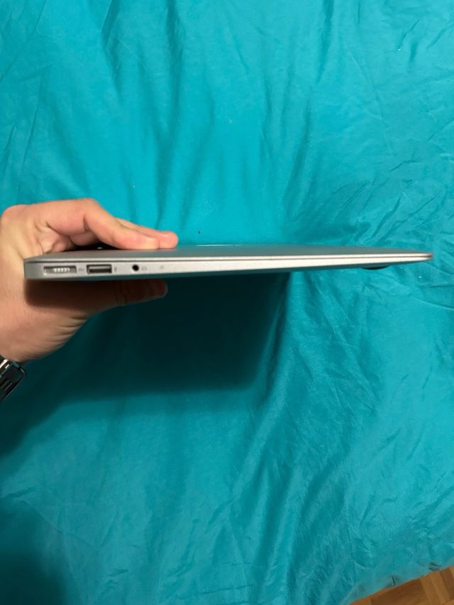 MacBook Air 13" 2012 ¡BATERÍA NUEVA! 250GB SSD