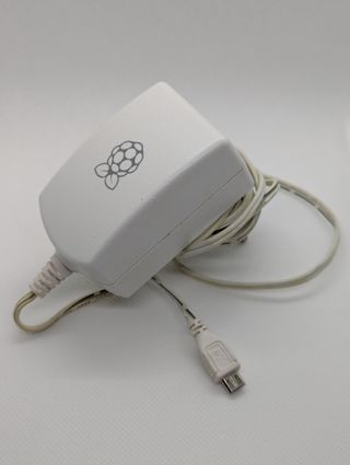 Raspberry Pi 2 Model B - Completo di accessori