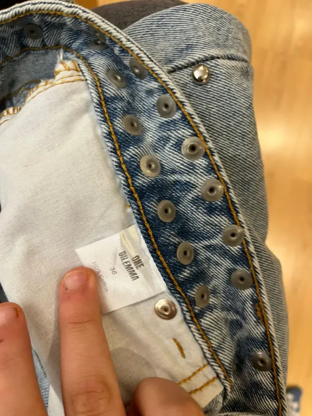 Vaqueros One Dilemma con tachuelas y estrella