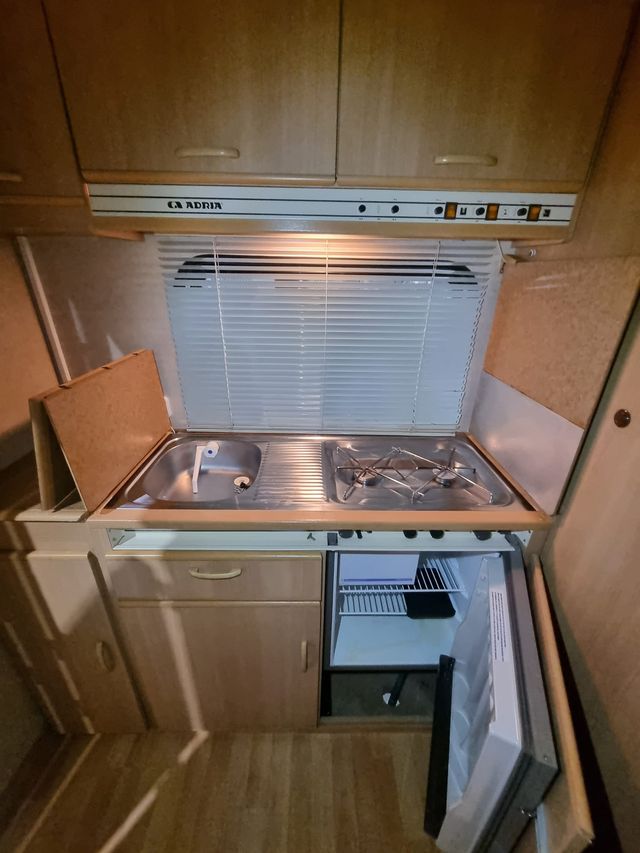 Caravana Adria Prisma 420 CE