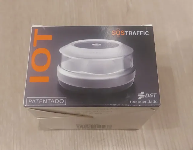 Luz emergencia V16 geolocalización homologada DGT