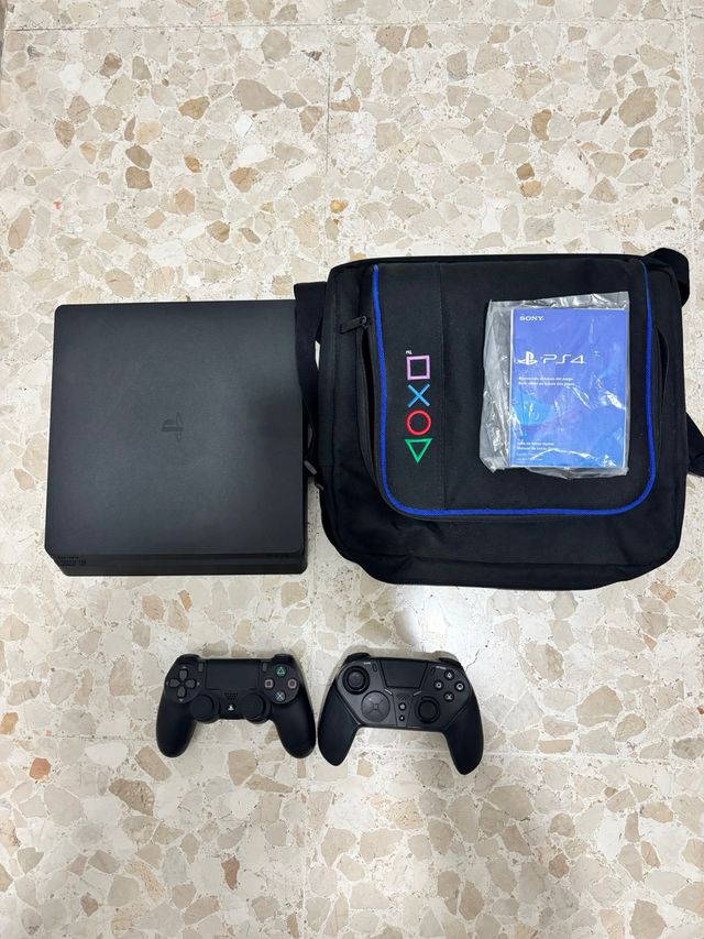 PS4 Slim 1TB Negra + Accesorios