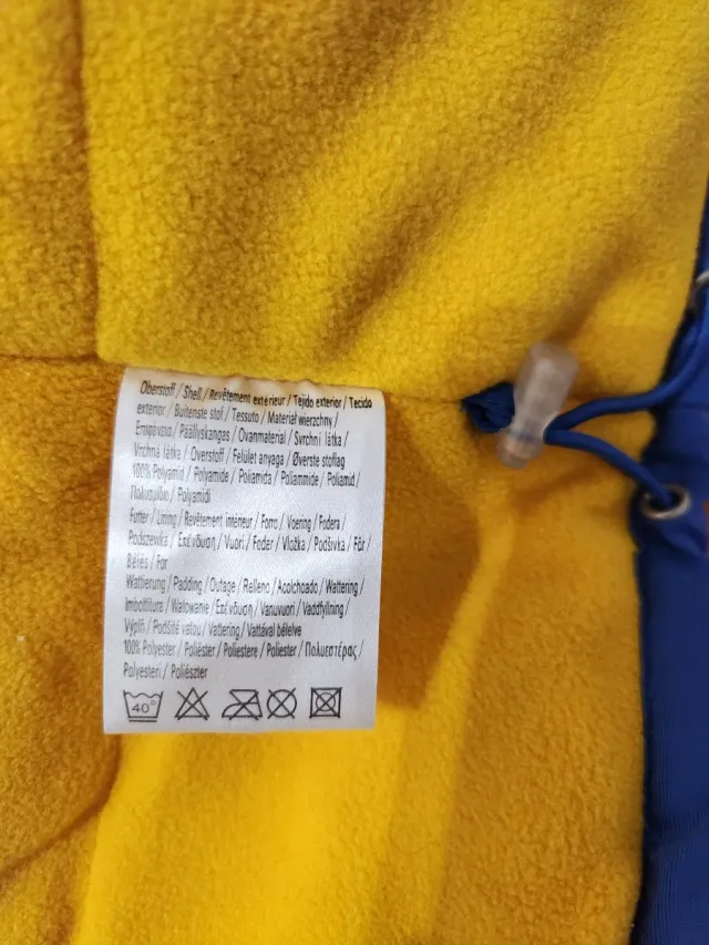 Chaqueta infantil amarilla y roja