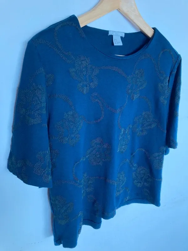 Camiseta H&M manga corta bordada H&M