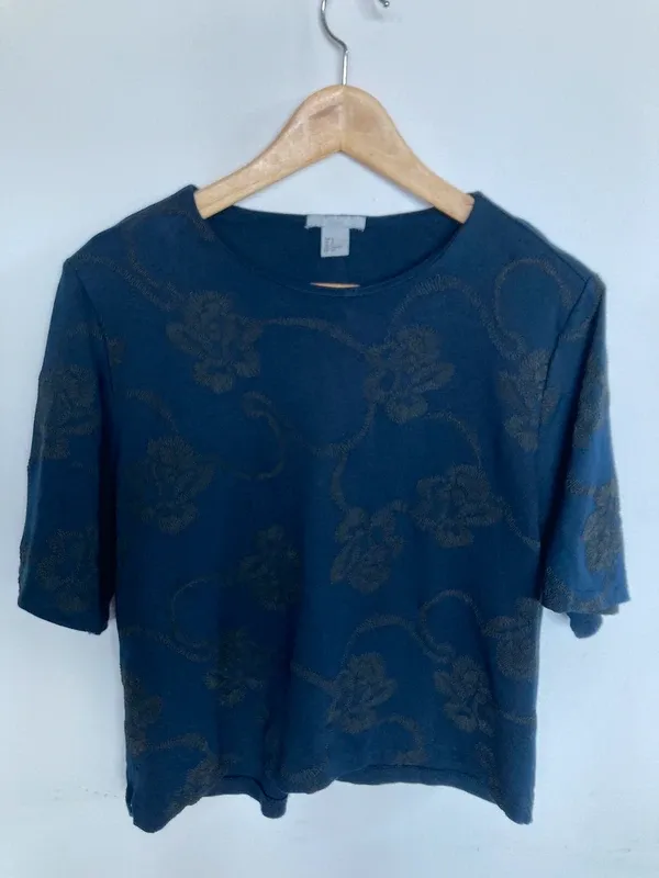 Camiseta H&M manga corta bordada H&M