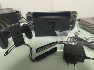Nintendo Switch Transparente+Joy-Con Extra+Fundas