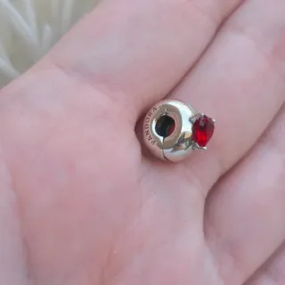 CHARM CLIP CORAZON ROJO