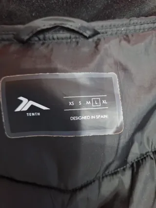 Cazadora acolchada negra mujer