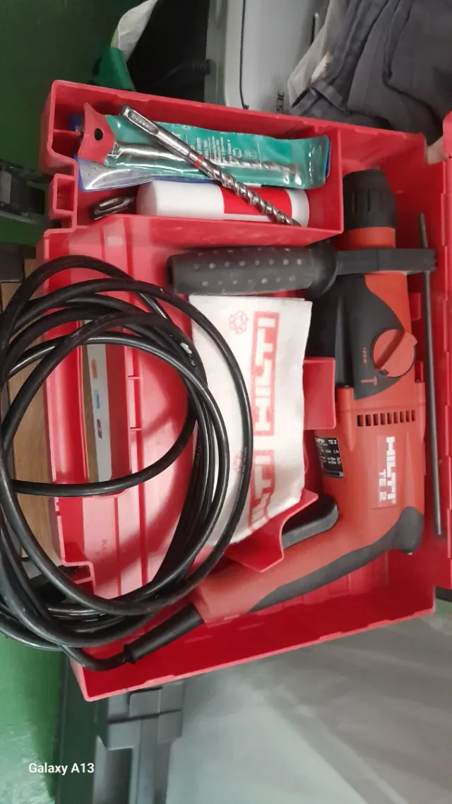 Taladro Hilti TE 2 con maletín y accesorios