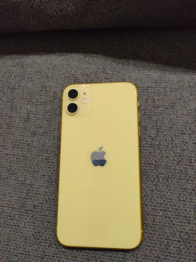 iPhone 11 128gb Giallo pastello