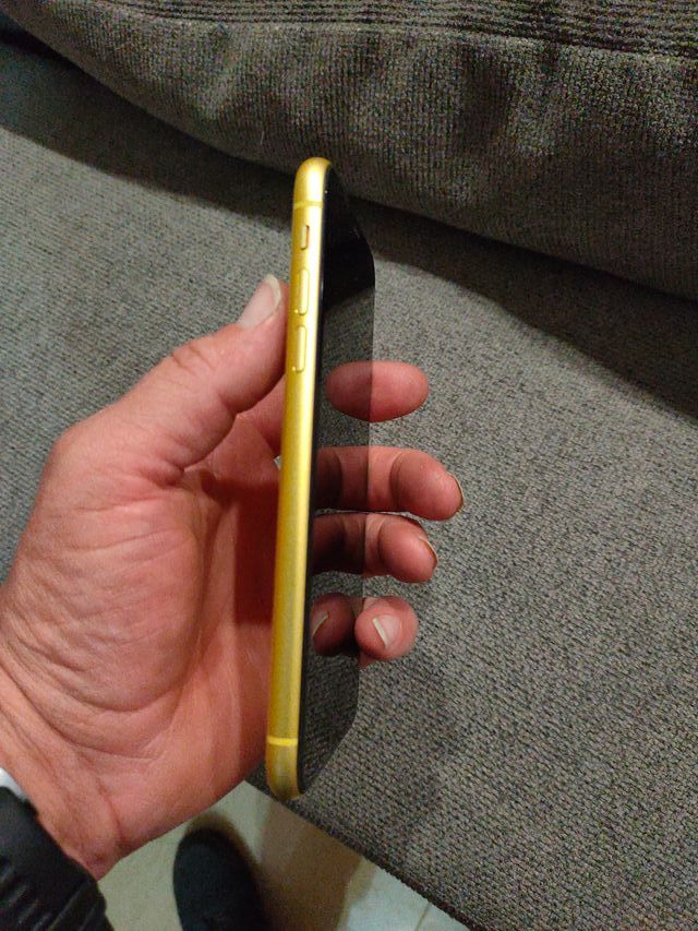 iPhone 11 128gb Giallo pastello