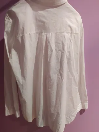 Blusa blanca con estampados