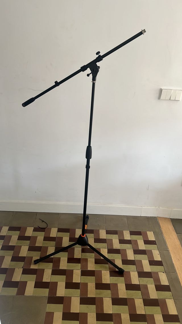 Soporte de micrófono ajustable