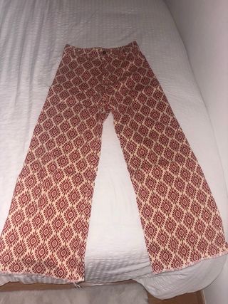 Pantalón estampado geométrico