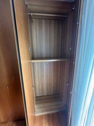 Armadio in legno massello