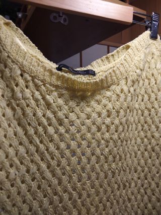 Jersey rejilla amarillo .50 de hombros y65 de larg