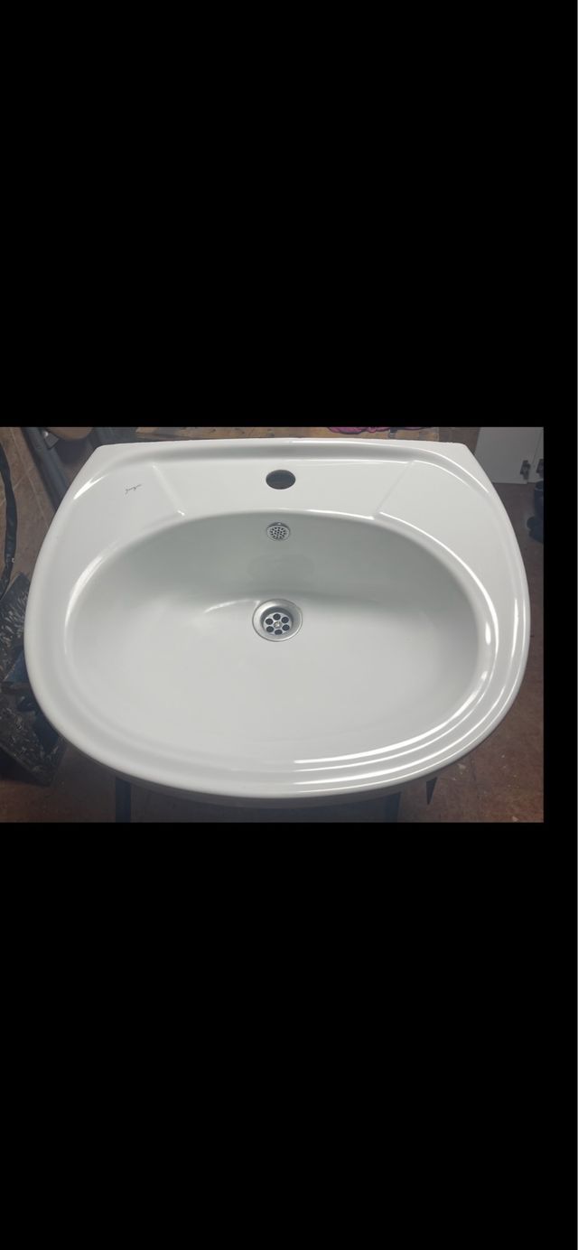 Lavabo de porcelana blanco