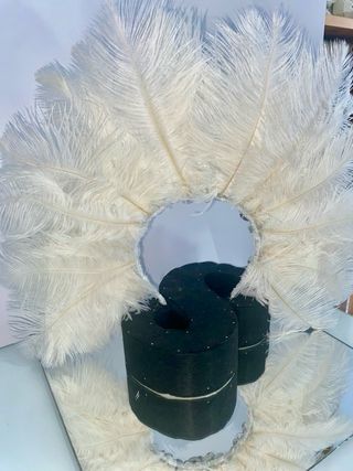 Corona Hora Loca Plumas y Brillantes