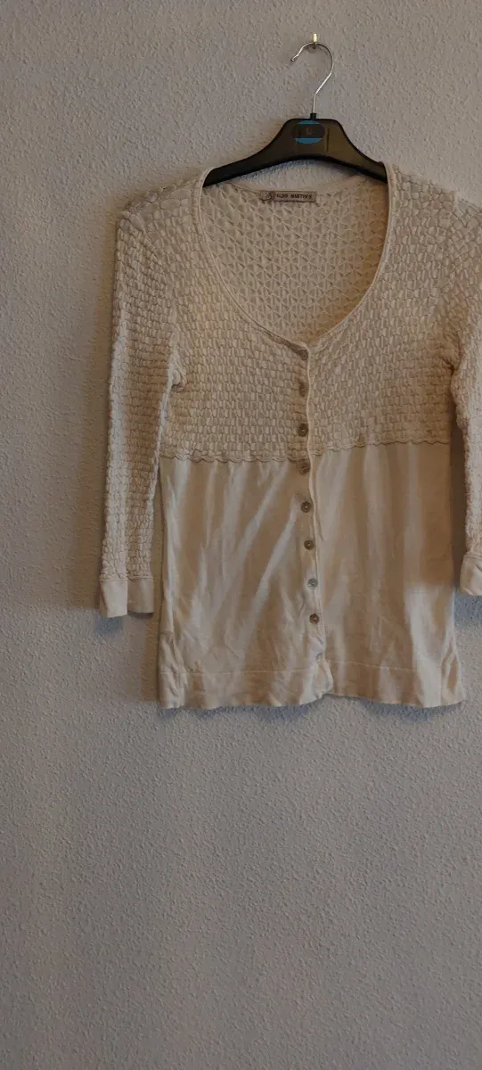 Chaqueta y camiseta beige verano talla