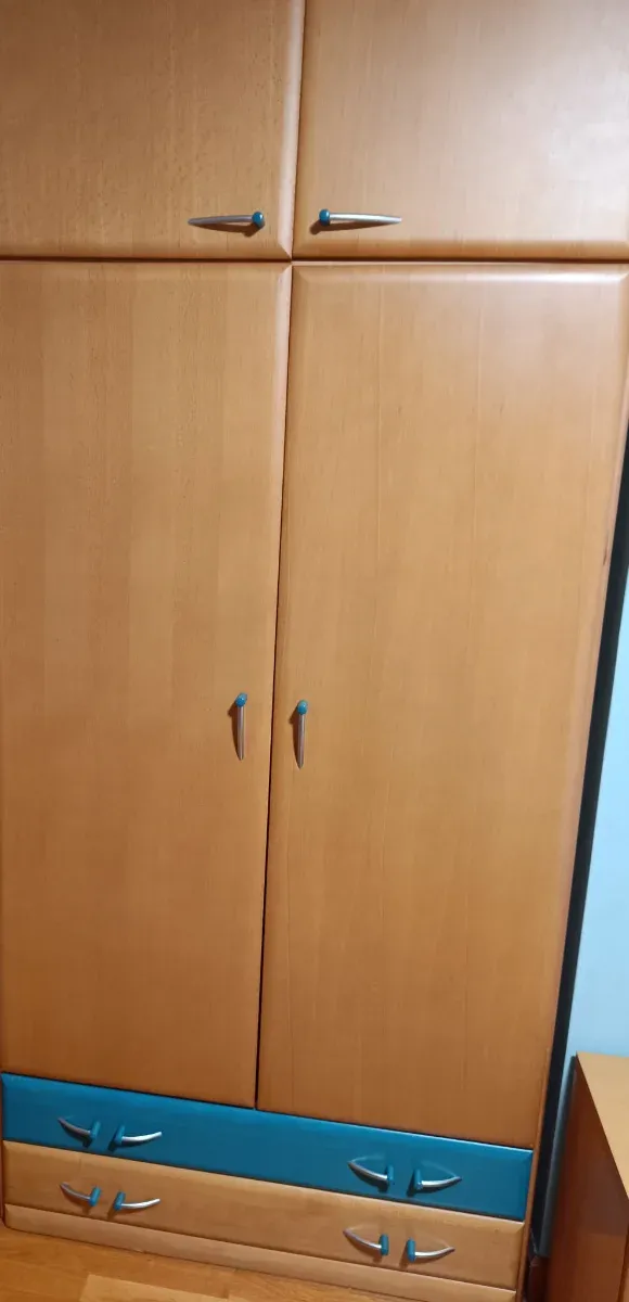 Se regala Cómoda y Armario