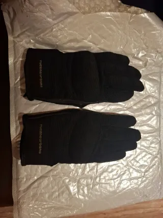Guantes Tuconourbano Negros Talla M
