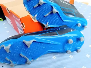 Botas de fútbol Nike talla 38/40