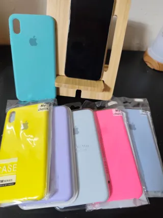 iPhone XS Max 512gb lee, muchas fundas